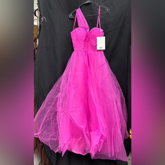 Mac Duggal 68713 NWT One Side Off the Shoulder Bustier Ball Gown - Picture 4 of 6